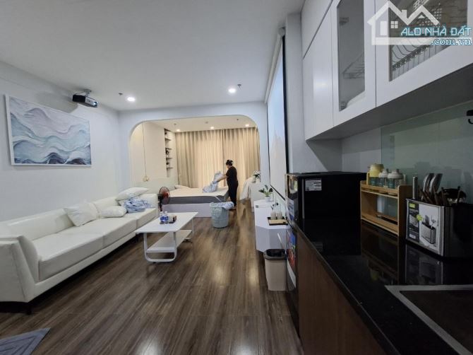 🏡NGỌC THUỴ LONG BIÊN- BÁN TOÀ NHÀ DỊCH VỤ -DÒNG TIỀN ĐANG CHẢY VÀO 130TR/1THÁNG-GIÁ CHỈ 1 - 3