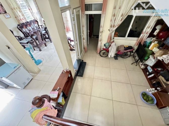9-Th2 SIÊU BIỆT THỰ SÂN VƯỜN - HIỆP PHÚ THỦ ĐỨC - CỰC XINH - VỊ TRÍ CỰC ĐẸP - 170M2 - 3