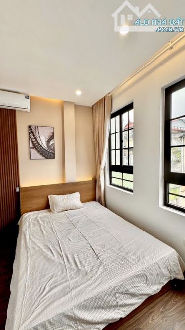 BÁN NHÀ CẦU GIẤY - THÔNG SANG NGUYỄN VĂN HUYÊN, 6 TẦNG THANG MÁY, 43m2 HƠN 9 TỶ - 3