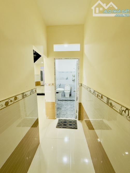 Bán nhà sổ riêng, gần trường học, thuận tiện đi chuyển - 3