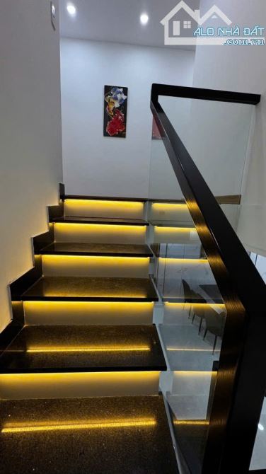 Bán nhà đẹp, Hẻm oto, Ngang 5.3, Diện tích 99m², Phan Văn Hớn, Quận 12 - 3