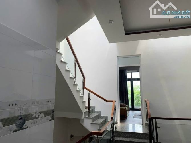 ẦN BÁN GẤP NHÀ 3 TẦNG ĐƯỜNG BÙI THIỆN NGỘ - SÁT CẦU NGUYỄN TRI PHƯƠNG - GIÁ 5,X TỶ - 3