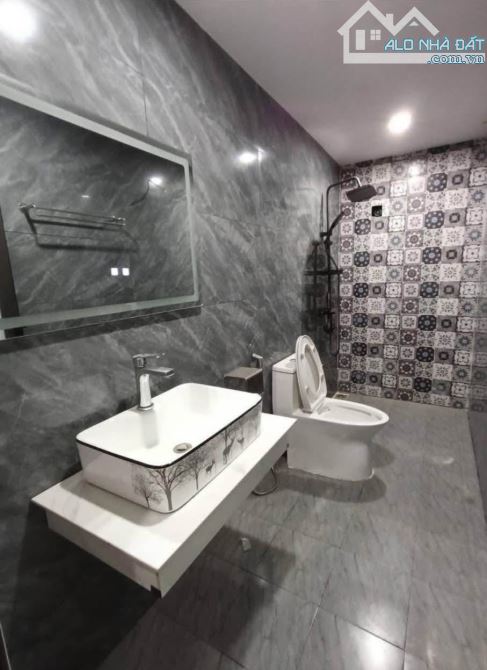 Bán nhà trong ngõ đường Hàng Tiện ,trong chợ Diên Hồng - 3