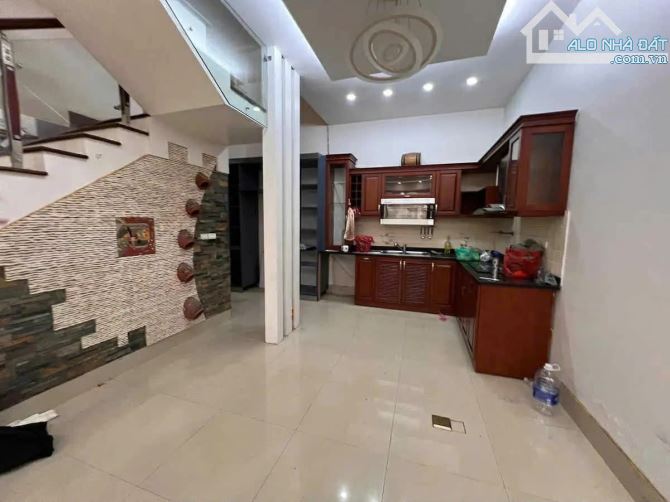 Cần bán nhà đẹp LÔ GÓC Phố Bát Khối, Long Biên, 45m2, KD- Ô TÔ, Chỉ 10 tỷ - 3
