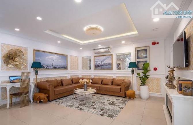 BÁN KHÁCH SẠN 14 TẦNG- SÁT BIỂN MỸ KHÊ- 56phòng - DT KHỦNG- Giá 9X Tỷ - 3