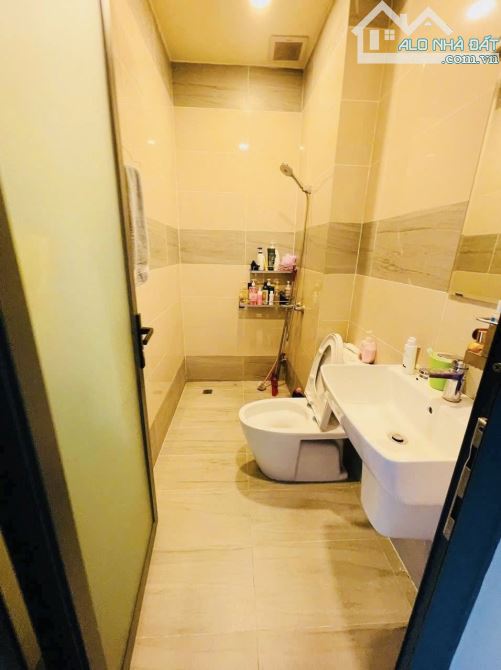 VỀ QUÊ GẤP BÁN - NHÀ TỰ XÂY - 4 TẦNG - 4x15M- HT 17 - NGAY VƯỜN ƯƠM - Q12 - 4.85 TỶ TLCC - 3