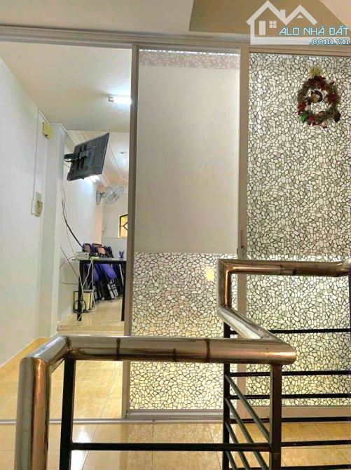 Nguyễn Đình Chiểu - Hẻm 5M - 5 tầng - 31m2 - Giá 7.5 tỷ - 3