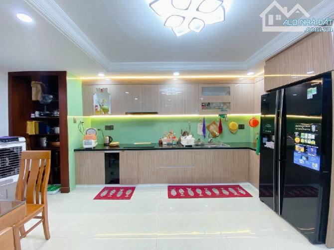 BÁN NHÀ ĐỊNH CƯ - 5X22 - PHẠM VĂN BẠCH - 4 TẦNG - TẶNG FULL NỘI THẤT GỖ XỊN HƠN 2 TỶ - GIÁ - 3