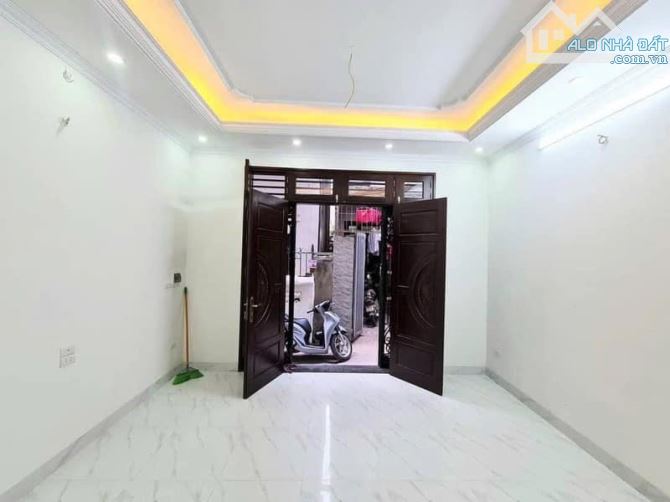 PHỐ LỘC - XUÂN ĐỈNH - BẮC TỪ LIÊM - NHÀ MỚI LÔ GÓC - 35M2 - NHỈNH 7 ĐỒNG - 3