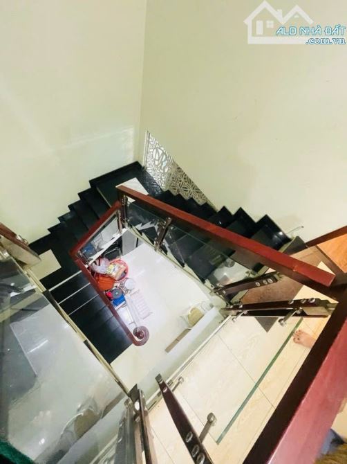 Nhà 5 tầng, 1/ đường số 30 p6 gv, 75m2(4x19), hẻm 8M, đang cho thuê, chỉ 9.9tỷ - 3