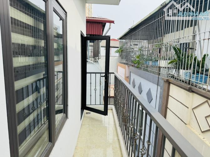 Bán Nhà Hồ Tùng Mậu - Lô Góc - Ngõ Nông - 36m - Nhỉnh 8 Tỷ - 5 Tầng - Nhà Mới Tinh - 3