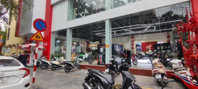 (MẶT TIỀN 11.5M) MẶT PHỐ TRẦN NHÂN TÔNG 172M2 VỊ TRÍ NGAY NGÃ TƯ BÀ TRIỆU - DÒNG TIỀN 5 TỶ - 3