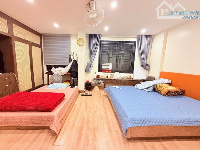 Nhà đẹp ở luôn Hồ Tùng Mậu Bắc Từ Liêm. Sổ vuông 34m, 4 tầng 3 ngủ MT6m8 Giá 7.6 tỷ - 4