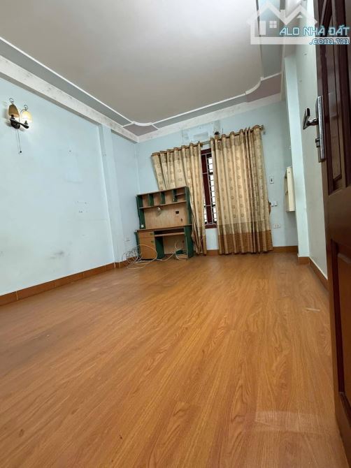 Nhà đẹp ở luôn Doãn Kế Thiện Cầu Giấy. Sổ nở hậu 50m, 5 tầng MT4m Giá 9.3 tỷ - 4