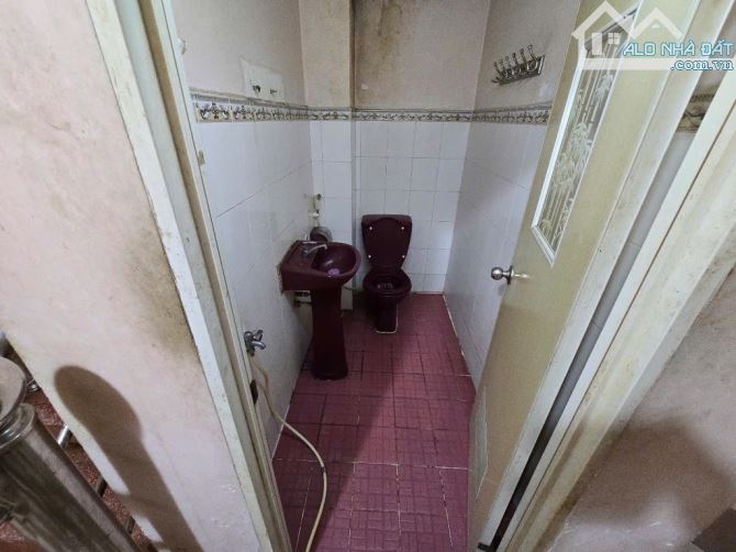 Quận 10, nhà 4 tầng - HXH thông - Nguyễn Kim – 47m2, 9.5 TỶ, gần chợ và các tiện ích - 4
