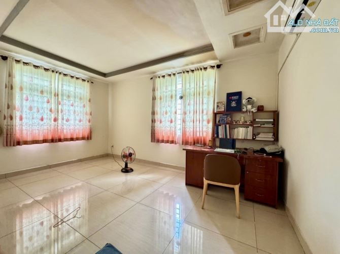 9-Th2 SIÊU BIỆT THỰ SÂN VƯỜN - HIỆP PHÚ THỦ ĐỨC - CỰC XINH - VỊ TRÍ CỰC ĐẸP - 170M2 - 4