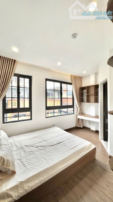 BÁN NHÀ CẦU GIẤY - THÔNG SANG NGUYỄN VĂN HUYÊN, 6 TẦNG THANG MÁY, 43m2 HƠN 9 TỶ - 4