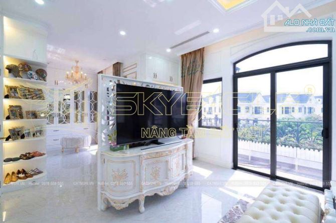 Bán Biệt thự khu compound - gần bến tàu thủy - Trần Não - (17x24) 3 tầng -95 tỷ tl - 4