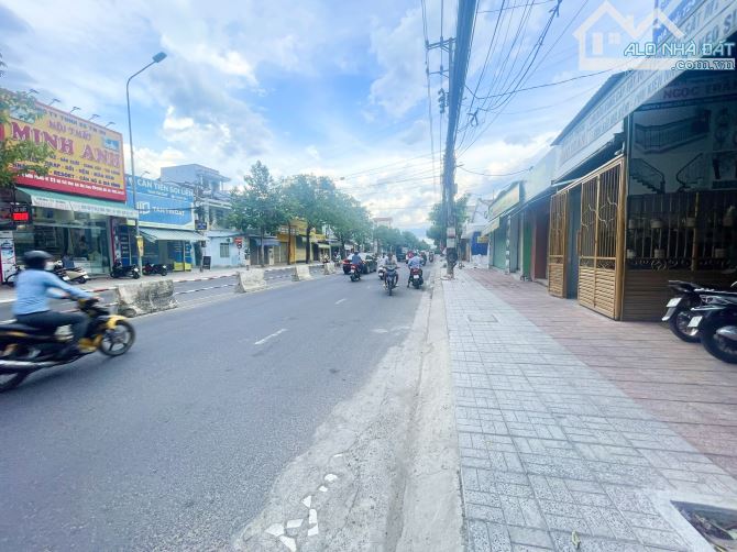- Nhà 3 tầng mặt tiền Lê Hồng Phong Phước Long. - 4