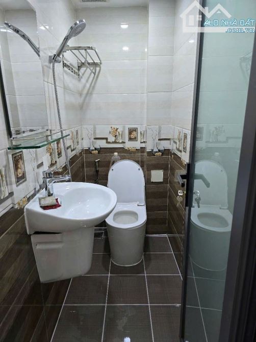Nhà mới, hẻm xe hơi Phan Huy Ích giao Trường Chinh, 4.1 tỷ - 4