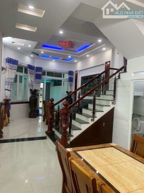 NHÀ GÓC GÒ VẤP - XE VÀO NHÀ – NGANG 5M – KHÔNG LỘ GIỚI – ĐƯỜNG 8M - 7.9 TỶ - 4