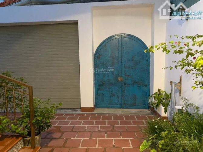 Bán biệt thự Linh Đông, 152m ngang 8m, 4 tầng, Gara xe hơi, 3 pn , 4 wc - Bán Gấp - 4