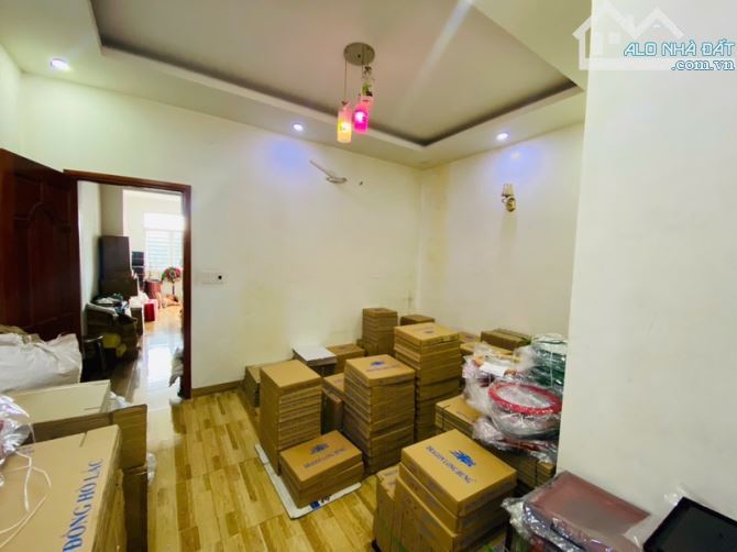 HIẾM - GIÁ TỐT KHU VỰC - NHỈNH 60TR/M2 - HẺM XE TẢI 6M THÔNG - ƯU ĐIỂM NGANG LỚN GẦN 6M - 4