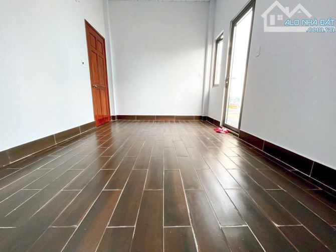 BÁN NHÀ 1 TRỆT, 1 LẦU GẦN NGÃ 3 MỸ HẠNH 5x22m XÃ MỸ HẠNH BẮC, ĐỨC HÒA  LONG AN GIÁ 2.49 TỶ - 4