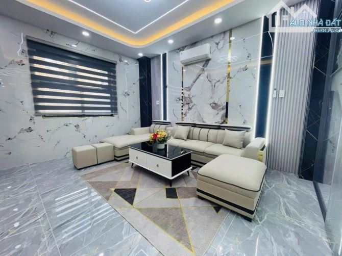 BÁN NHÀ MỚI FULL NỘI THẤT LÂM THỊ HỐ Q12 - 5 TẦNG 60M2 - 6.3 TỶ. - 4