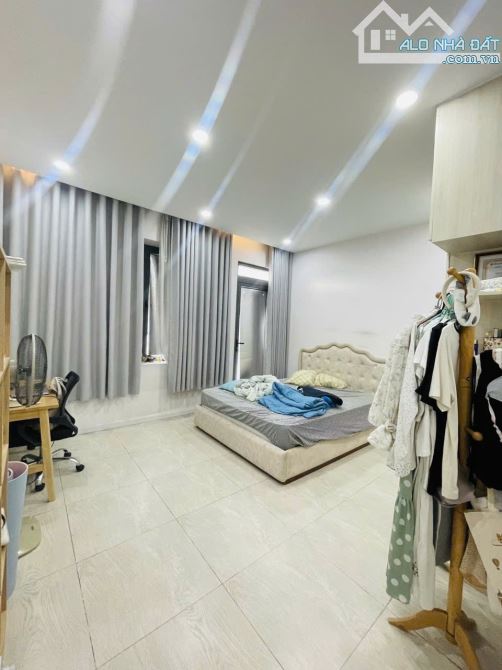 Bán nhà mới 4 tầng, 4x16, đường số, ô tô vào nhà - chỉ 7,9 tỷ - 4