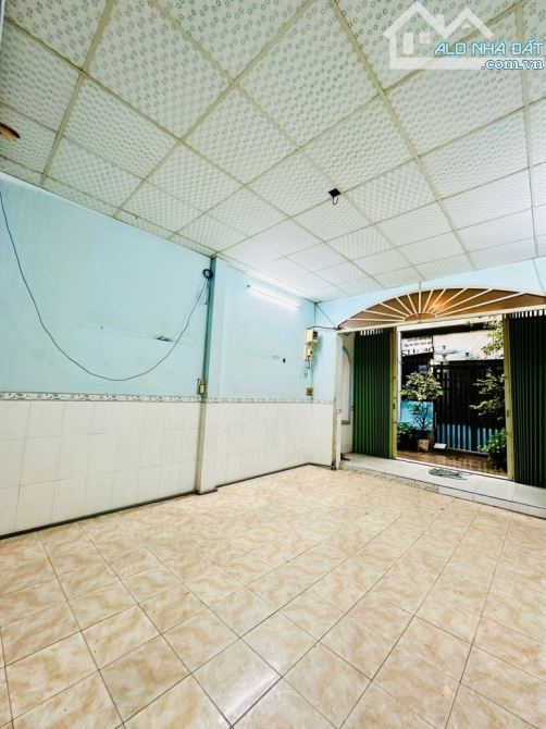Nhà 2 tầng 4.1x10m đường số 8 BHHA ko quy hoạch ko lộ giới chỉ 3.95 tỷ - 5