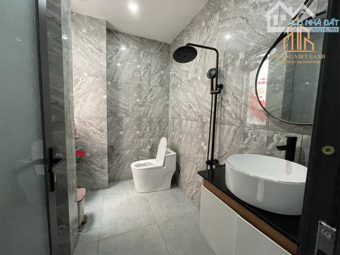 HẠ GIÁ BÁNn nhà BIỆT THỰ -  mặt tiền đường Nguyễn Tri Phương - ĐẸP -DT:9x17m - GIÁ:13,5 TỶ - 5