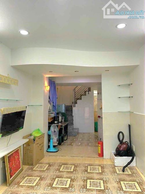 Nguyễn Đình Chiểu - Hẻm 5M - 5 tầng - 31m2 - Giá 7.5 tỷ - 5