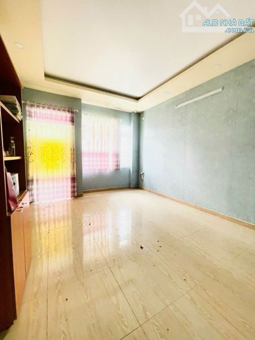Nhà 5 tầng, 1/ đường số 30 p6 gv, 75m2(4x19), hẻm 8M, đang cho thuê, chỉ 9.9tỷ - 5