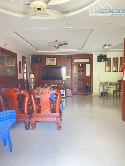 Ban nhà mặt tiền đường DC11 Q.Tân Phú, DT: 10x20m 2 lầu giá 23 tỷ thương lượng - 5