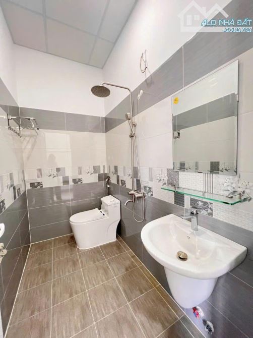 BÁN VILLA/BIỆT THỰ HẺM XE HƠI GIÁ CHỈ HƠN 5 TỶ ĐƯỜNG TRỊNH HOÀI ĐỨC, P.11, ĐÀ LẠT - 6