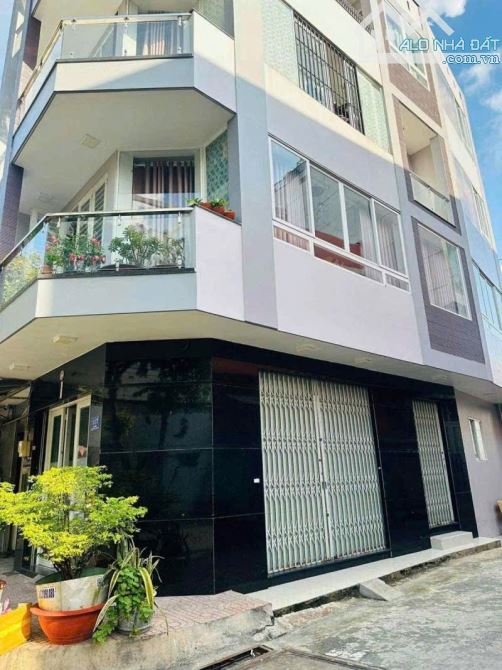 Nhà bán: đường Lê Thiệt. Tân Phú. DTSD 50m2. 5 tầng. Giá 11,4 tỷ - 6