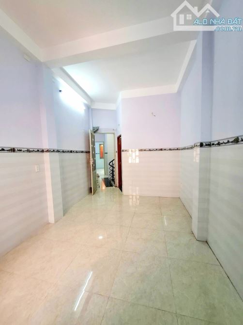 Nhà gần Chợ Ô Địa Tân Bình-Giảm sốc còn 7Ty9TL-57M2-5Tầng-8PN-Khai thác CHDV lên đến 40Thg - 6