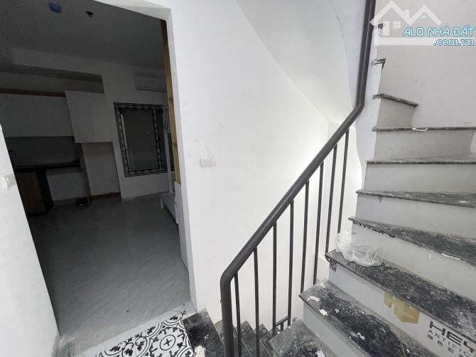 Cần bán nhanh, TL sâu - toà CHDV Đống Đa 52m MT 7m - lợi suất 6.5% + lãi vốn - 6