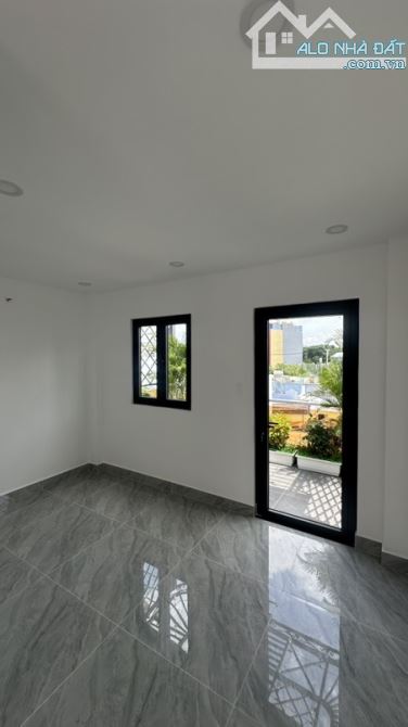 HẺM XE HƠI 50M RA ĐƯỜNG NGUYỄN ẢNH THỦ NHÀ 3 TẦNG HIỆN ĐẠI TẶNG PULL NỘI THẤT - 6
