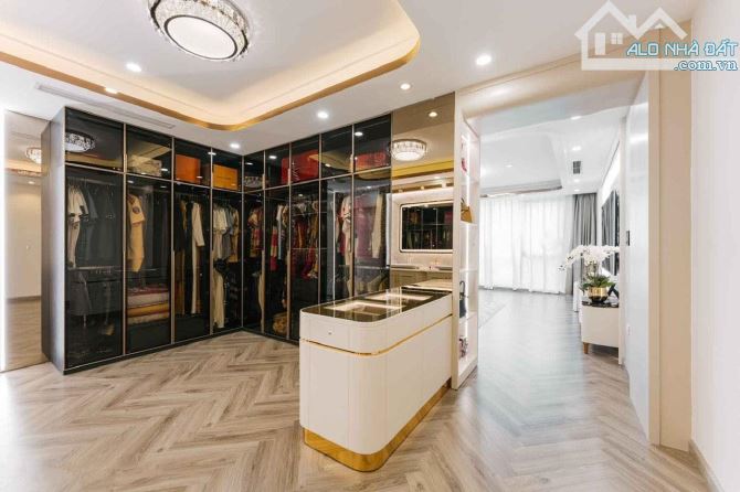 Bán Biệt thự Làng Việt Kiều Châu Âu, căn góc 2 mặt thoáng, view vườn hoa, có hầm, 180m² - 6