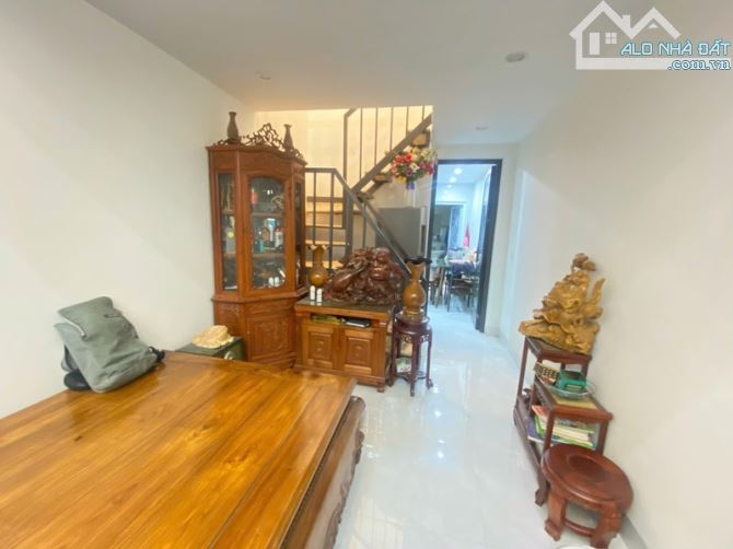 Bán nhà Tân Xuân 38m2, ô tô đỗ cửa,10m ô tô tránh, vị trí đẹp, nhà đẹp ở ngay giá 5,85 tỷ - 6