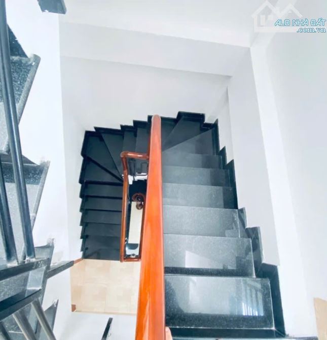 Chỉ 7,2 tỷ sở hữu ngay nhà 4 tầng vài bước tới mt lê quang định. Hợp để ở. - 6