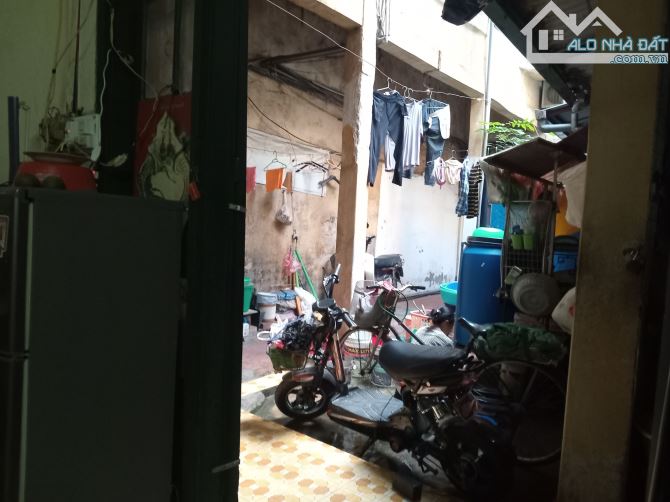 Bán Nhà mặt phố Hàng Bông 385m2 * 3 Tầng, MT 14m, Giá 198 tỷ - 7