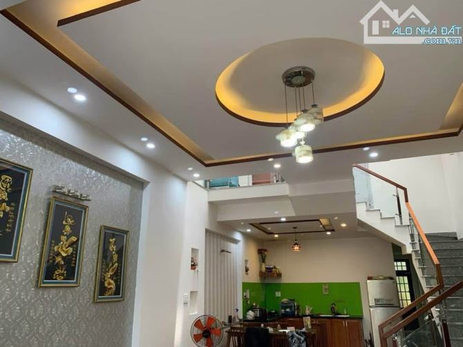ẦN BÁN GẤP NHÀ 3 TẦNG ĐƯỜNG BÙI THIỆN NGỘ - SÁT CẦU NGUYỄN TRI PHƯƠNG - GIÁ 5,X TỶ - 7