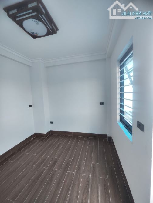 NGỌC THỤY 36M² 6 TẦNG MỚI TINH – THANG MÁY LÊN TỚI MÁI – 9 TỶ - 8