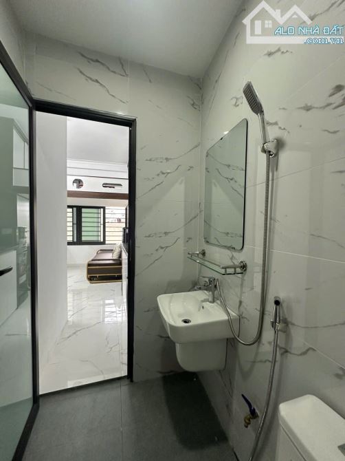 Chính chủ Cho thuê căn hộ CCMN tại Đống Đa chỉ 5 trieu - 8