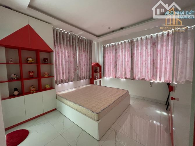 HẠ GIÁ BÁNn nhà BIỆT THỰ -  mặt tiền đường Nguyễn Tri Phương - ĐẸP -DT:9x17m - GIÁ:13,5 TỶ - 8