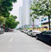 Hot hot. Nhà Mạc Thái Tổ, 7 tầng, ô tô tránh, KD. Rẻ như cho
