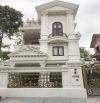 Bán Biệt thự Làng Việt Kiều Châu Âu, căn góc 2 mặt thoáng, view vườn hoa, có hầm, 180m²